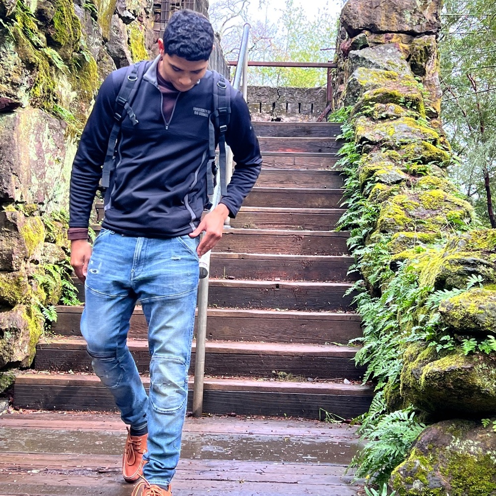 Meet your Posher, Keshawn